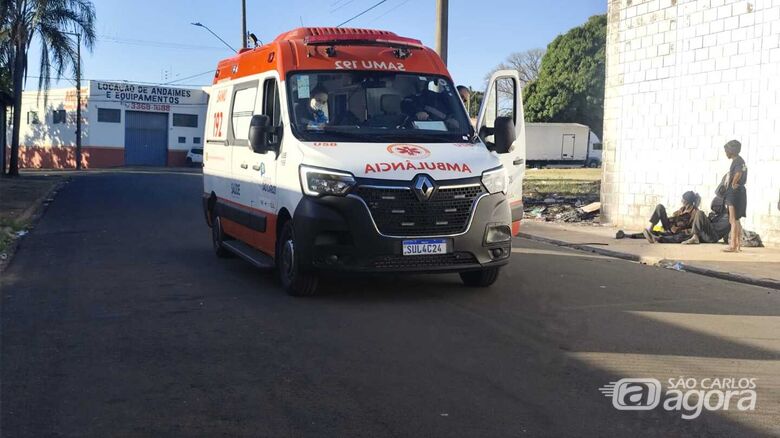 Morador em situação de rua é agredido com pedrada na Vila Isabel - Crédito: Maycon Maximino
