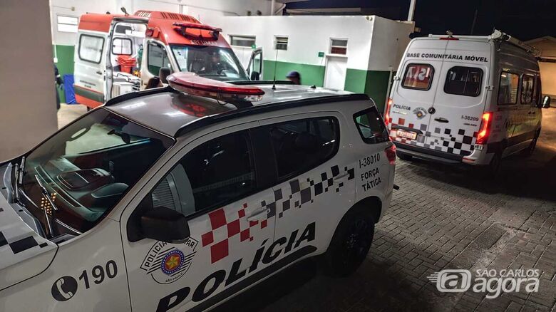 Movimentação na UPA onde as vítimas foram levadas - Crédito: Maycon Maximino