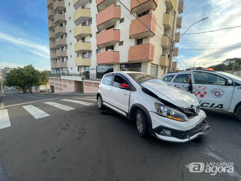 Colisão deixa dois feridos no Centro  - Crédito: Lourival Izaque 