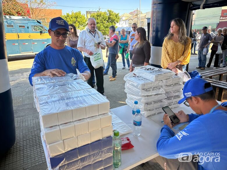 Prefeitura de São Carlos e CPFL trocam 3 mil lâmpadas de LED em campanha de economia de energia - Crédito: divulgação
