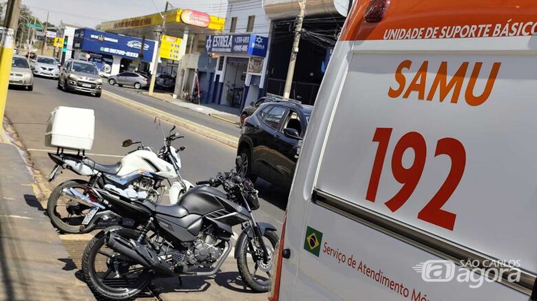 Colisão entre duas motos deixa jovem ferida no Centro  - Crédito: Maycon Maximino 