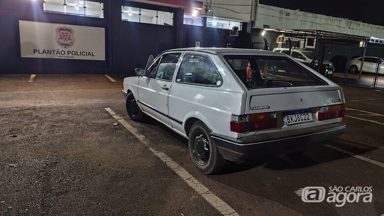 Veículo furtado é localizado e homem é detido no Antenor Garcia - Crédito: Maycon Maximino