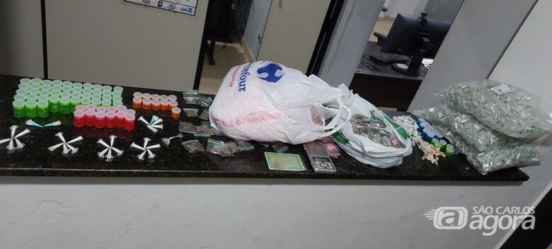 Força Tática prende casal com grande quantidade de drogas em São Carlos - Crédito: Maycon Maximino
