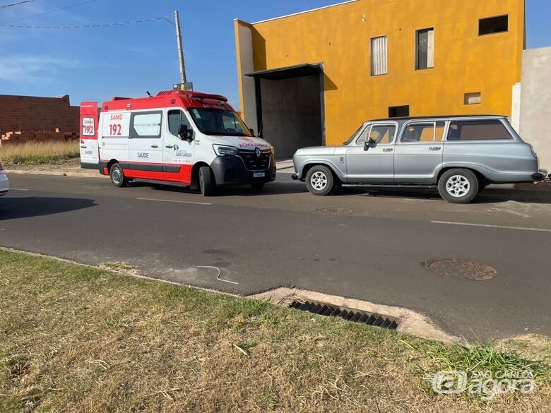 Homem cai de andaime e sofre fratura no Embaré - Crédito: Lourival Izaque 