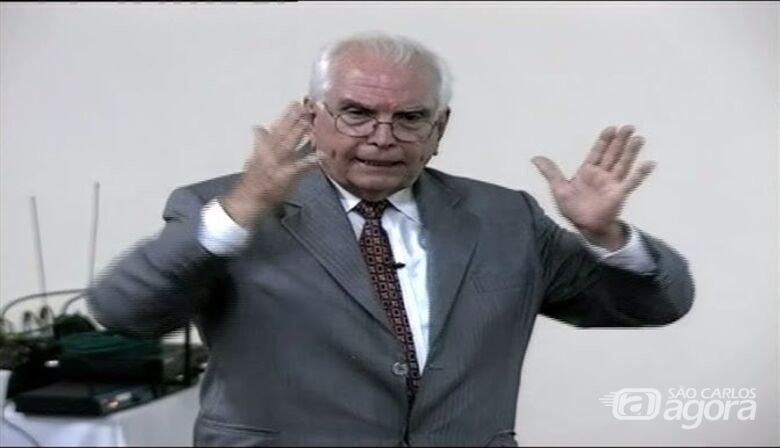 Morre aos 93 anos, o professor Milton Ferreira de Souza - Crédito: divulgação