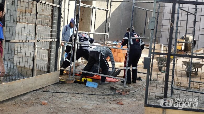 Pedreiro sofre queda de 7 metros de andaime no Jardim São Paulo - Crédito: Maycon Maximino
