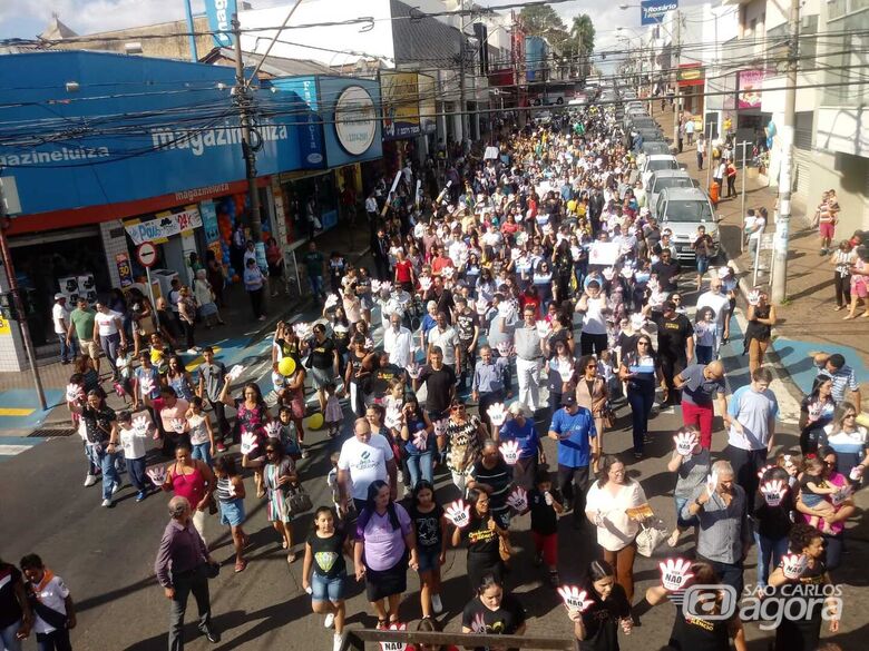 "Quebrando o Silêncio 2025" acontece neste sábado no Mercado Municipal -