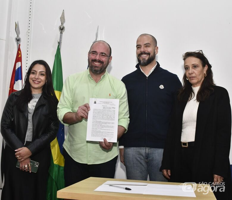 Prefeitura firma parceria com PicPay para oferecer adiantamento salarial gratuito aos servidores -