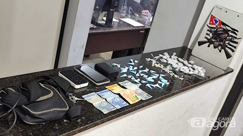 Jovem é preso por tráfico de drogas no Jardim Gonzaga - Crédito: Maycon Maximino