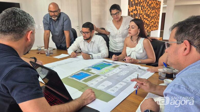 São Carlos projeta expansão da rede municipal de ensino -