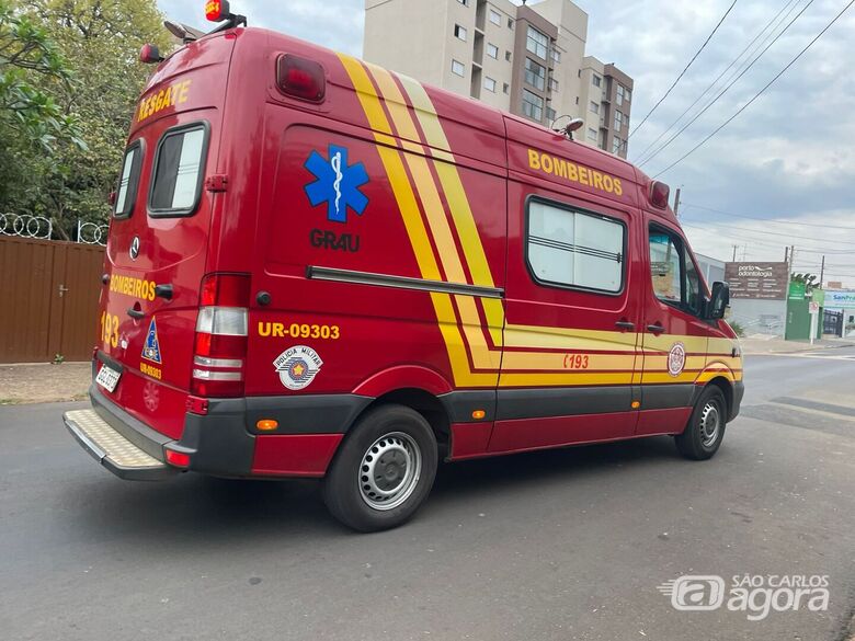 Motociclista fica ferido após colisão com carro no Jardim Paraíso - Crédito: Lourival Izaque 