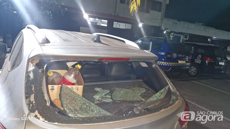Homem é detido após quebrar vidro de carro com barra de ferro - Crédito: Divulgação 