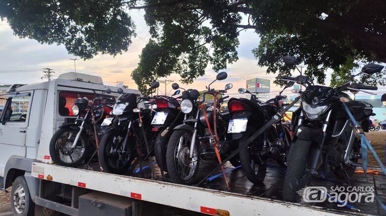 Motos apreendidas durante operação  - Crédito: Maycon Maximino 