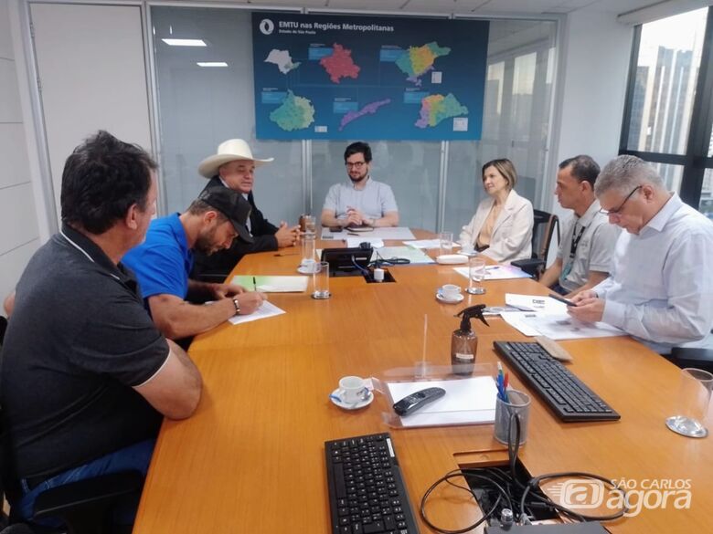 Bira, deputada Graciela e moradores do Alto da Lagoa levam à Artesp demanda por acesso na SP-318 - Crédito: Divulgação 