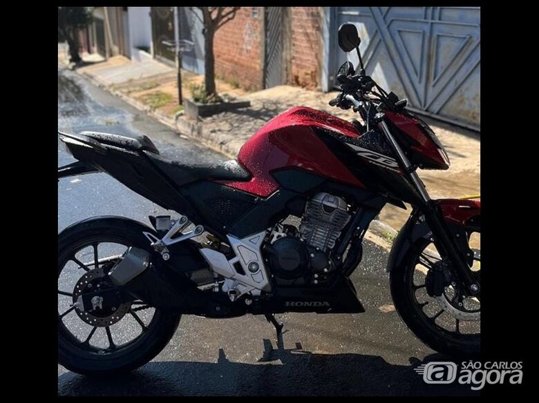 Moto é furtada em frente ao shopping Iguatemi - 