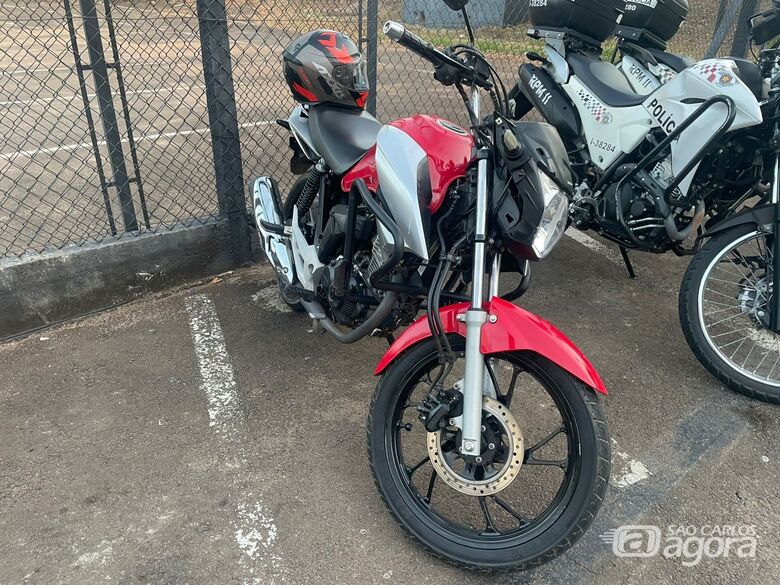 Polícia Militar recupera motocicleta furtada no bairro Cruzeiro do Sul - Crédito: Maycon Maximino