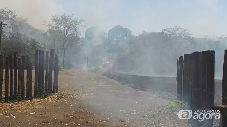 Incêndio na região do Santa Marta - Crédito: Maycon Maximino