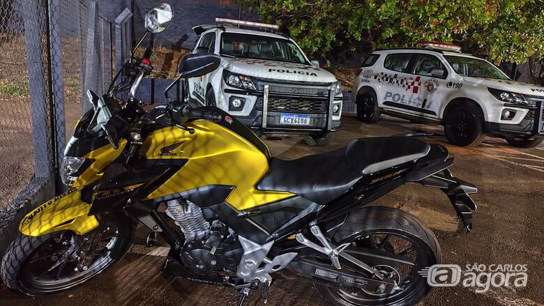 Flagrante de adulteração de sinal identificador no Cruzeiro do Sul termina com jovem detido - Crédito: Maycon Maximino