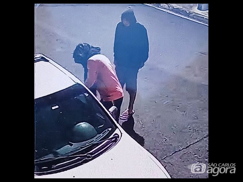 Picape Corsa é furtada no Jardim Bandeirantes e proprietária pede ajuda - 