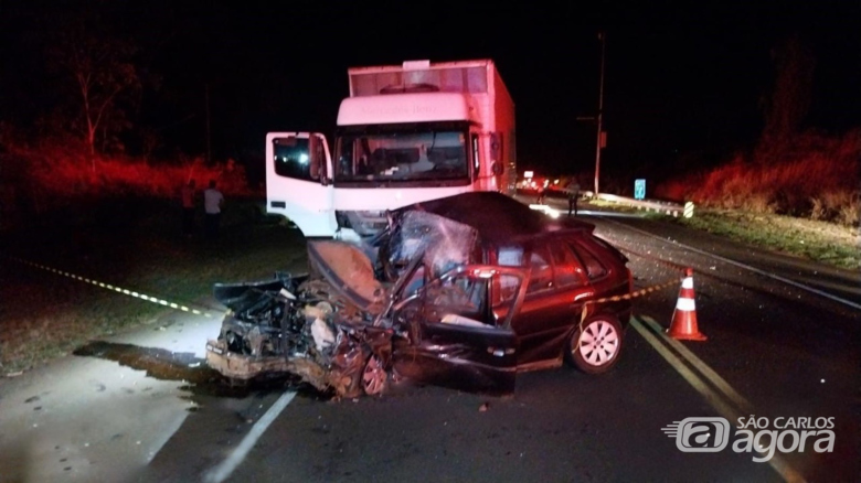 Tragédia em Trabiju: colisão frontal deixa três mortos - Crédito: CCI ARTESP