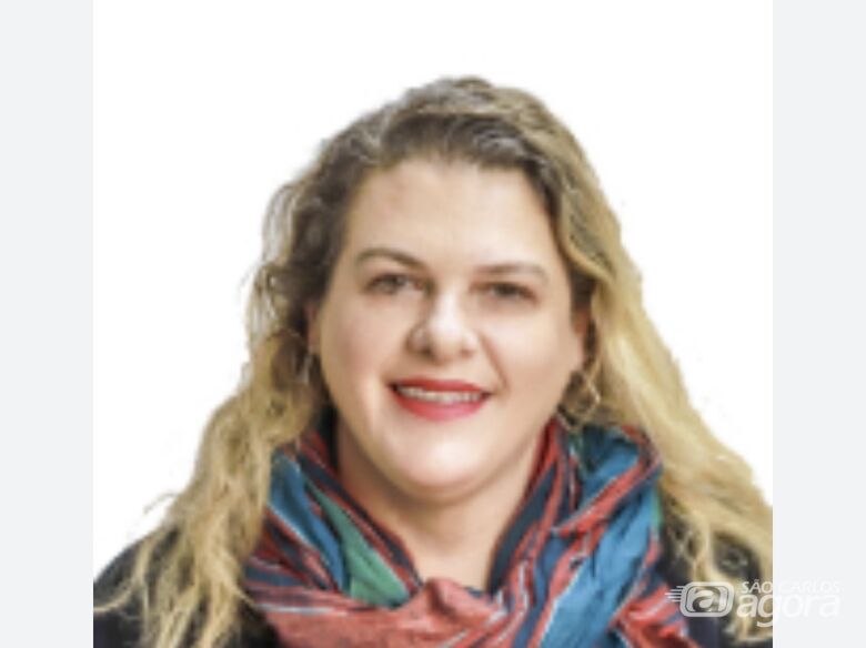 A prefeita Silvana Perin e seu vice, Mascia: a sentença também declara a inelegibilidade dos mandatários para as eleições que se realizarem nos próximos 8 anos - Crédito: Reprodução 