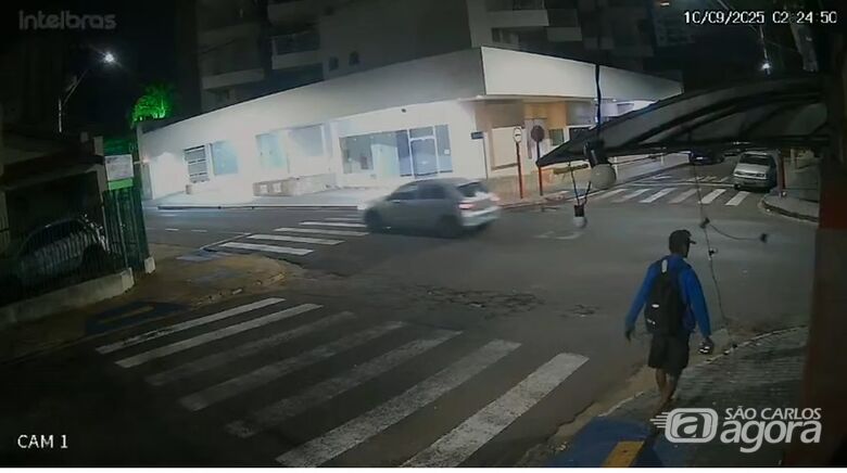 Ladrões estão furtando lâmpadas no Centro de São Carlos - Crédito: reprodução