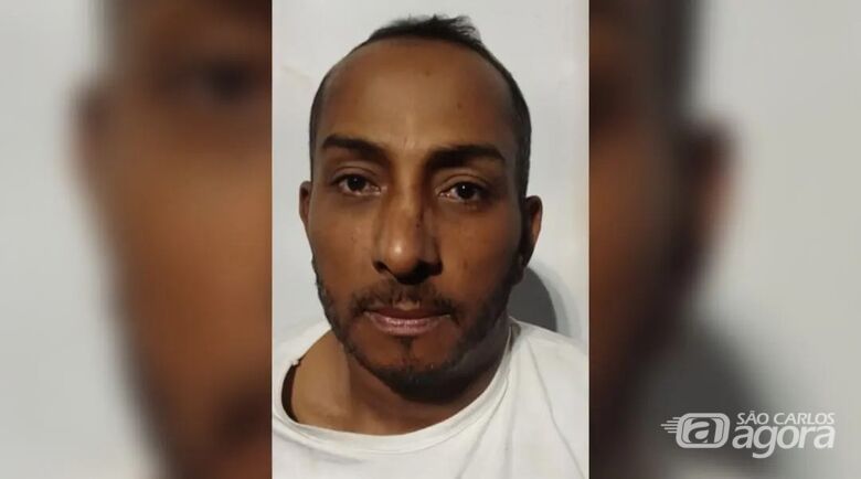 Vítima esfaqueada morre dentro de restaurante - Crédito: Grupo Rio Claro 