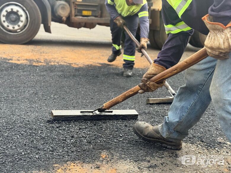 Prefeitura de ibaté intensifica operação tapa-buracos -