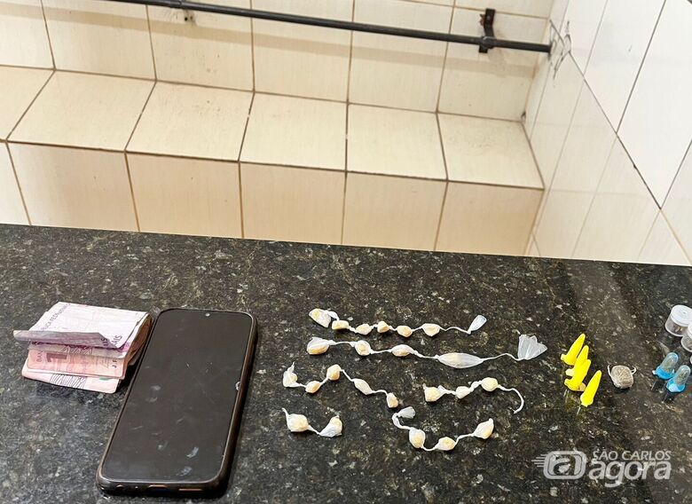 Jovem de 17 anos é detido por tráfico de drogas no Santa Angelina - Crédito: Maycon Maximino