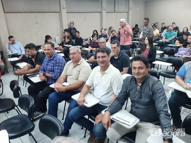 Técnicos da Prohab durante audiência pública do Plano Diretor de Desenvolvimento - Crédito: divulgação