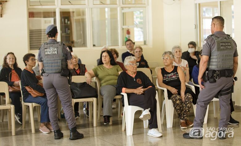 Palestra da Operação Virtude orienta idosos de São Carlos contra golpes e crimes digitais - Crédito: divulgação