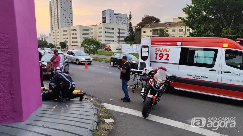 Colisão entre duas motocicletas é registrada na avenida Trabalhador São-Carlense - Crédito: Maycon Maximino