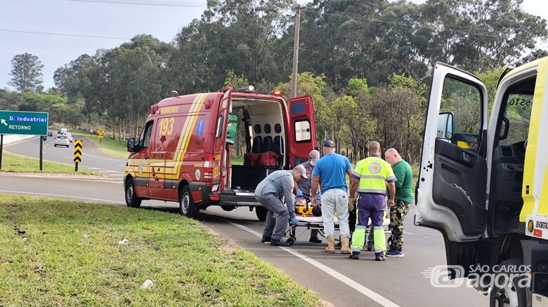 Motociclista fica ferida após acidente na estrada do Broa  - Crédito: Maycon Maximino