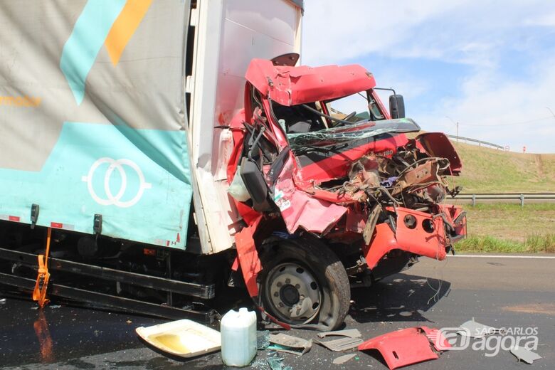 Motorista escapa da morte após acidente na SP-326 - Crédito: Matao Urgente 