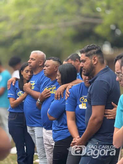 Caminhada do Amor reúne casais e solteiros no Parque do Bicão - Crédito: Abner Amiel 