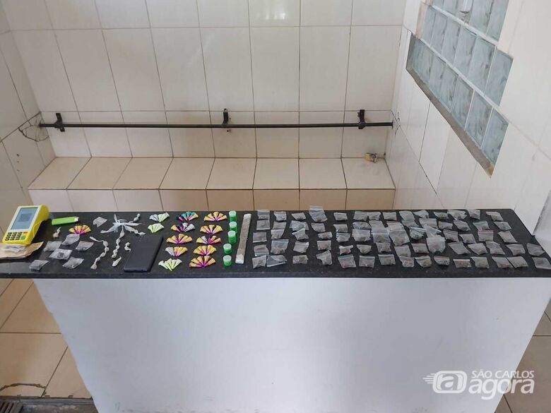 Jovem é detido por tráfico de drogas no bairro Cidade Aracy - Crédito: Maycon Maximino