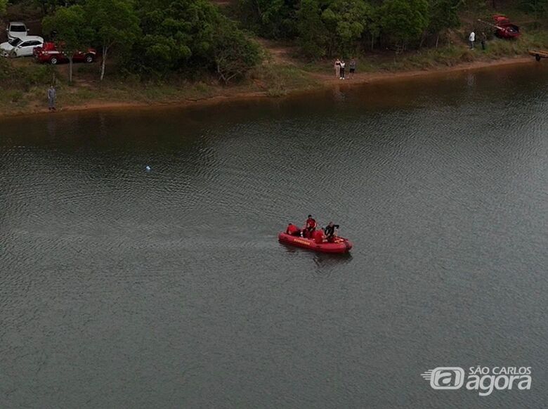 Bombeiros seguem buscas por homem desaparecido na represa do 29 em São Carlos  - Crédito: reprodução 