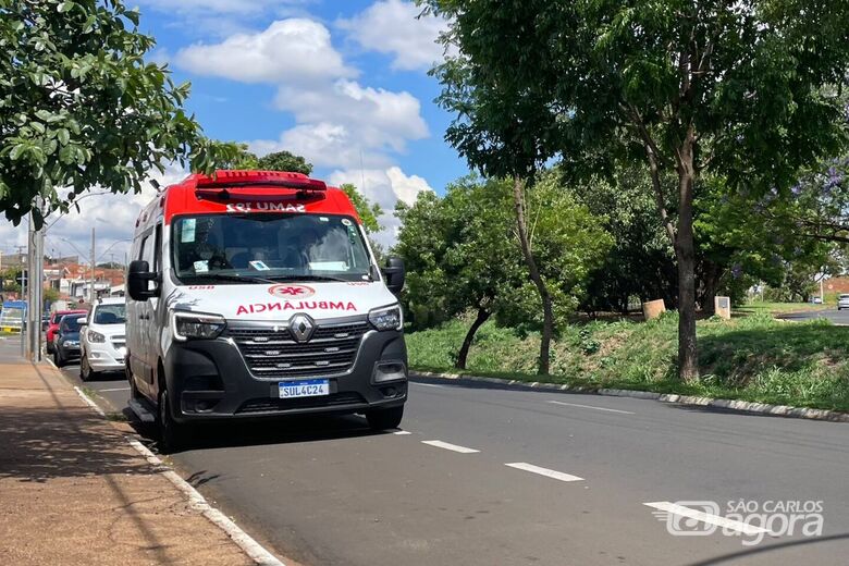 Vítima foi socorrida pelo Samu - Crédito: Lourival Izaque 