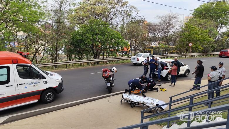 Pedestre é atropelado em frente ao Passeio São Carlos - Crédito: Maycon Maximino