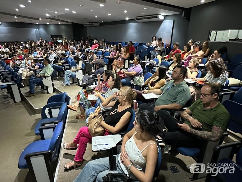 Palestra no Paço Municipal esclarece benefícios sociais do INSS -