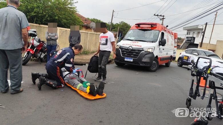 Motociclista fica ferido após carro avançar pare na Vila São José - Crédito: Maycon Maximino
