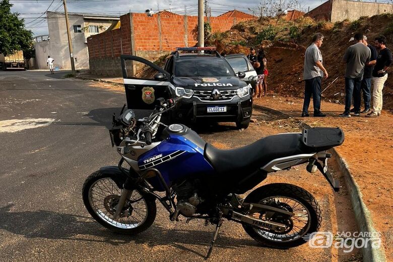 Polícia Civil recupera moto furtada em São Carlos após investigação do 3º e 5º DP - Crédito: Maycon Maximino