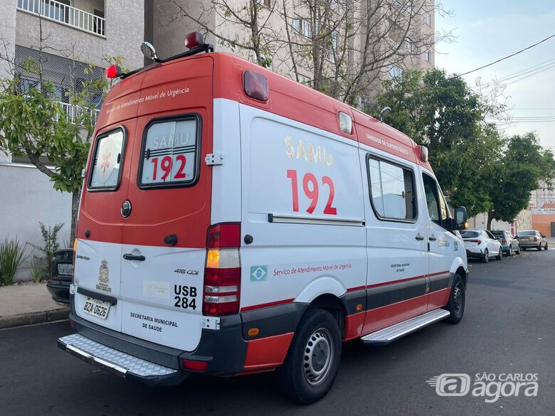 Idosa é resgatada de apartamento após vazamento de gás na Vila Prado - Crédito: Lourival Izaque