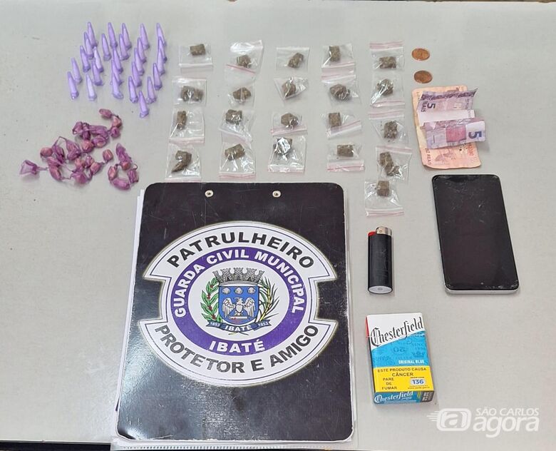 Jovem é detido com drogas no bairro Popular em Ibaté -