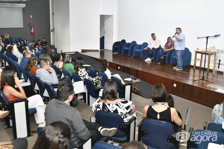 Secretaria de Saúde discute humanização do luto materno e fortalecimento de redes de apoio - 