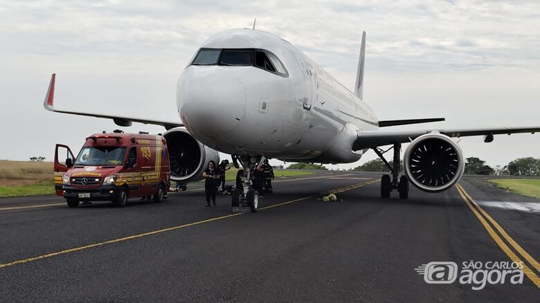 Simulado de acidente aéreo mobiliza equipes de resgate no Aeroporto de São Carlos - Crédito: Maycon Maximino