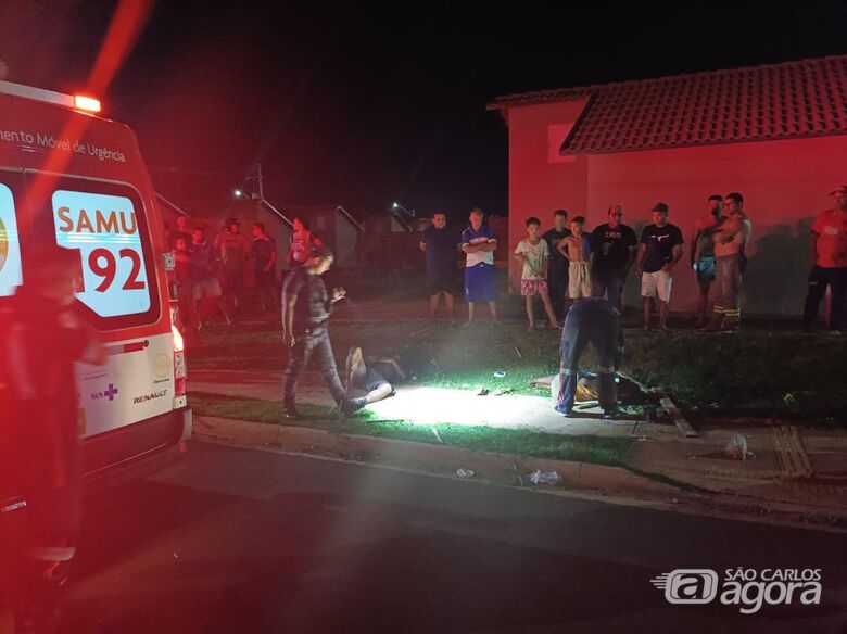 Acusados de furto são linchados pela população em cidade da região - Crédito: Flávio Fernandes 