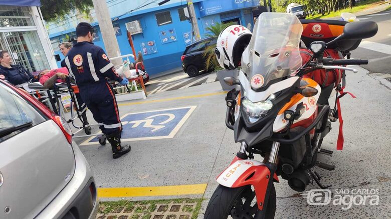 Colisão deixa motociclista ferido na Avenida Henrique Gregori - Crédito: Maycon Maximino