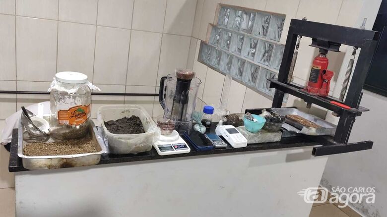 PM apreende drogas após ocorrência de violência doméstica - Crédito: Maycon Maximino