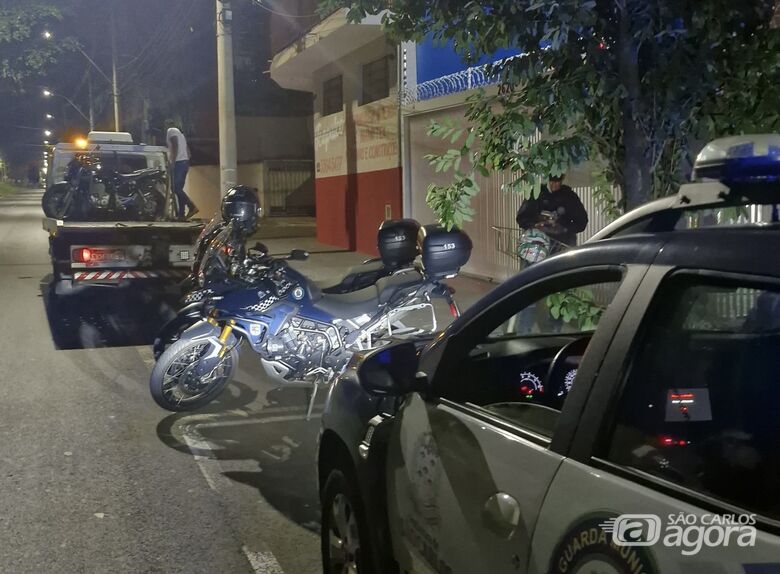 GCM recolhe motos e dispersa "rolezinho" -